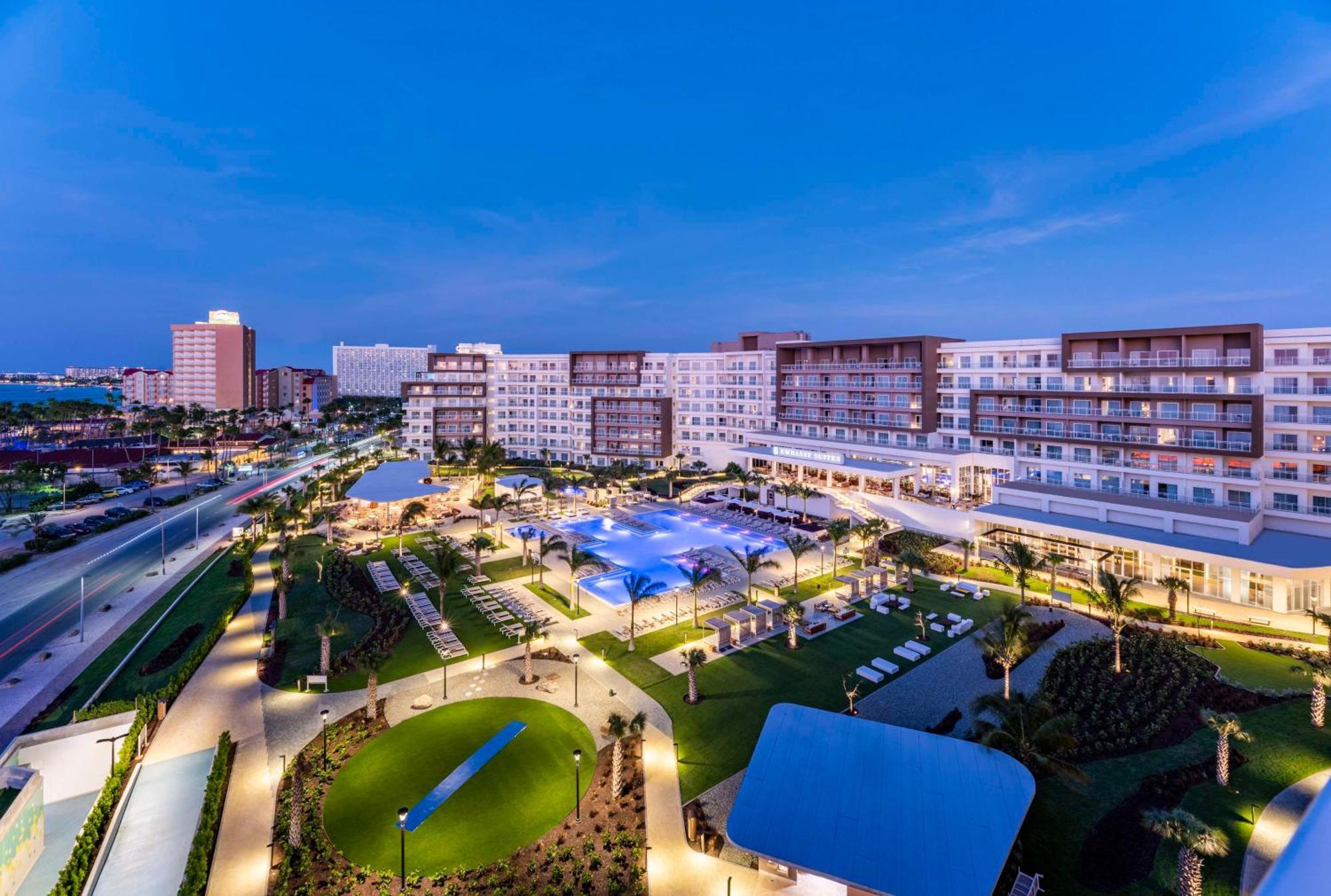 Embassy Suites By Hilton Aruba Beach Resort Palm Beach Extérieur photo