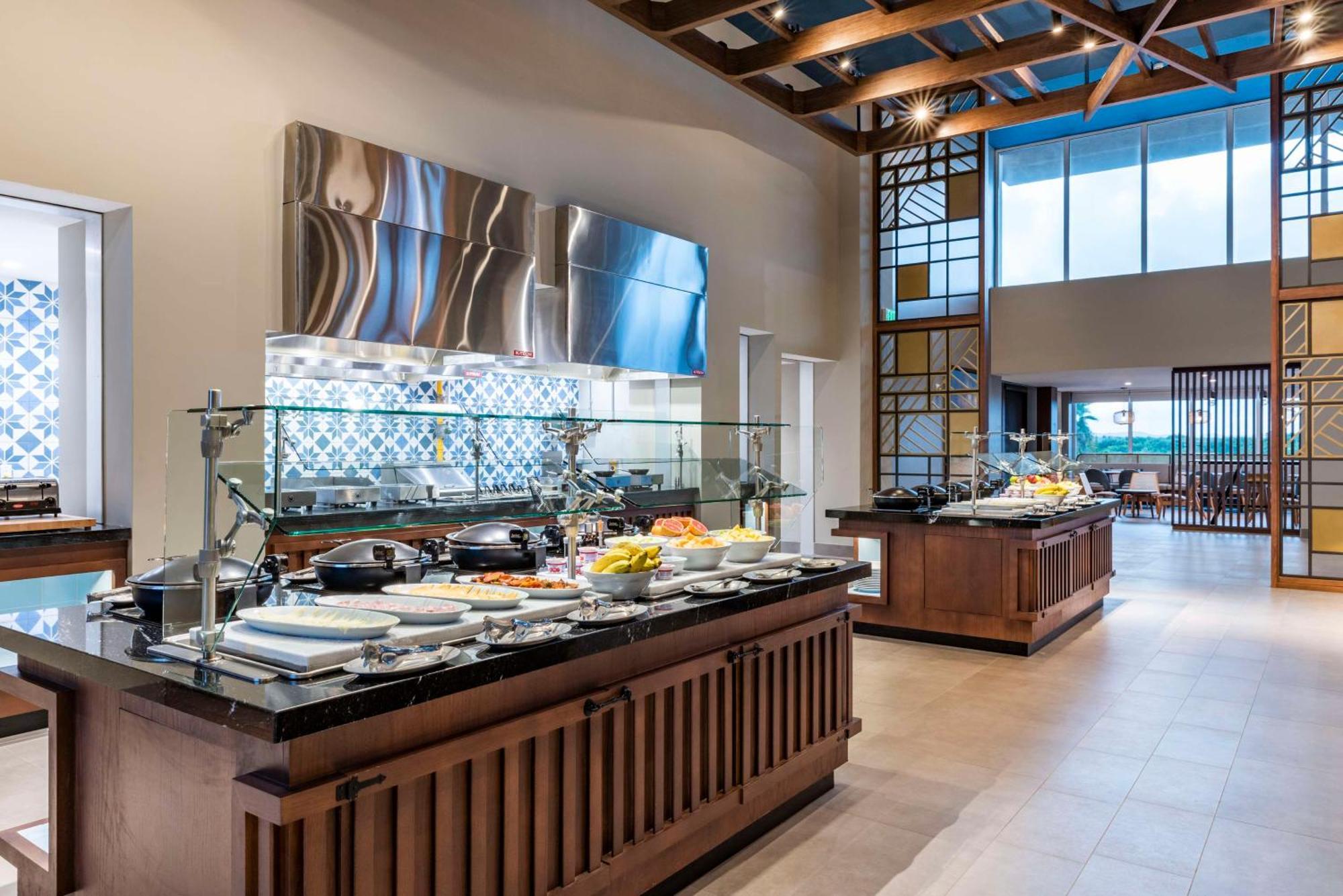 Embassy Suites By Hilton Aruba Beach Resort Palm Beach Extérieur photo