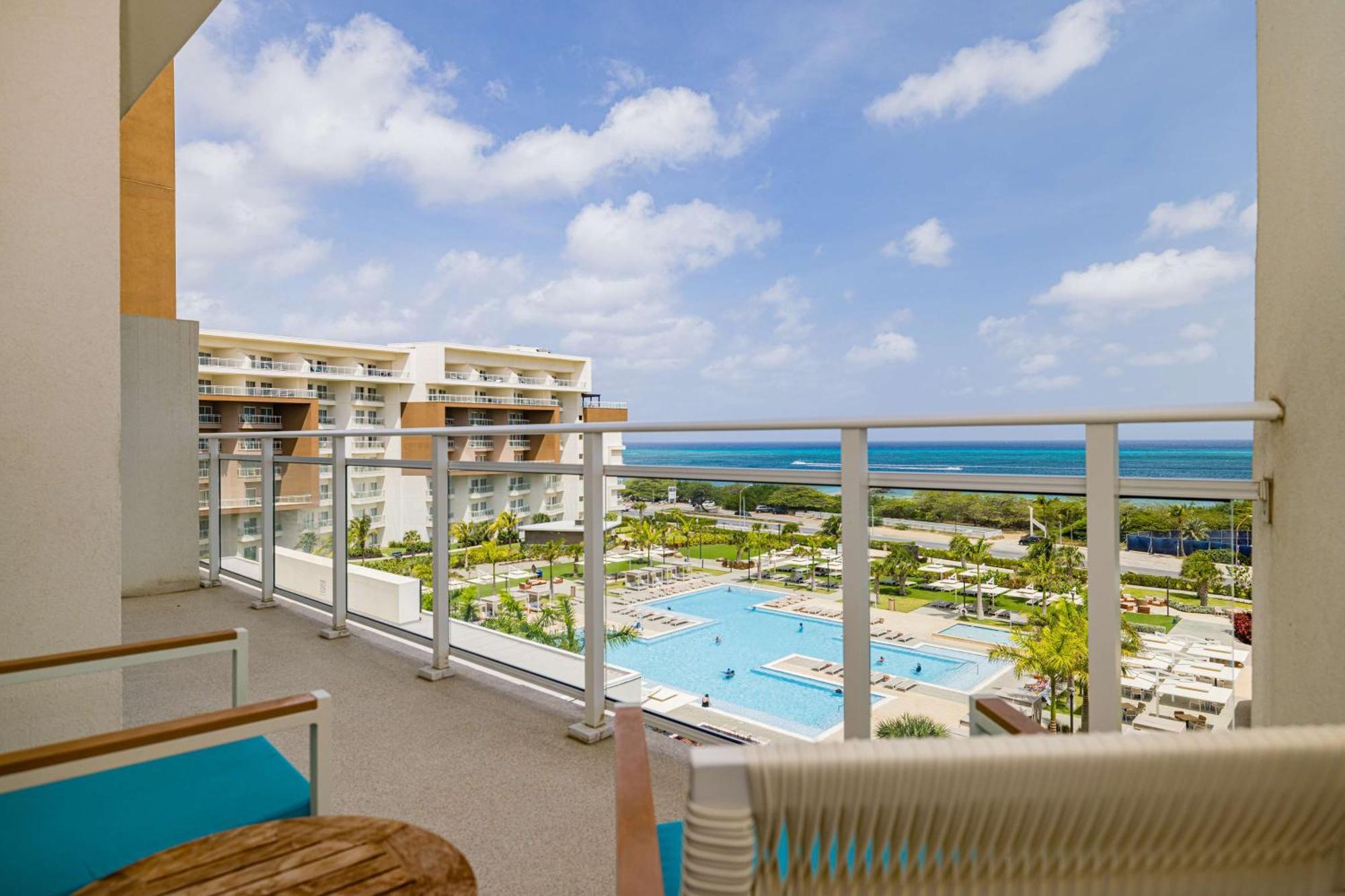 Embassy Suites By Hilton Aruba Beach Resort Palm Beach Extérieur photo